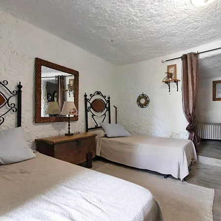 La Cuevita De Hilario *